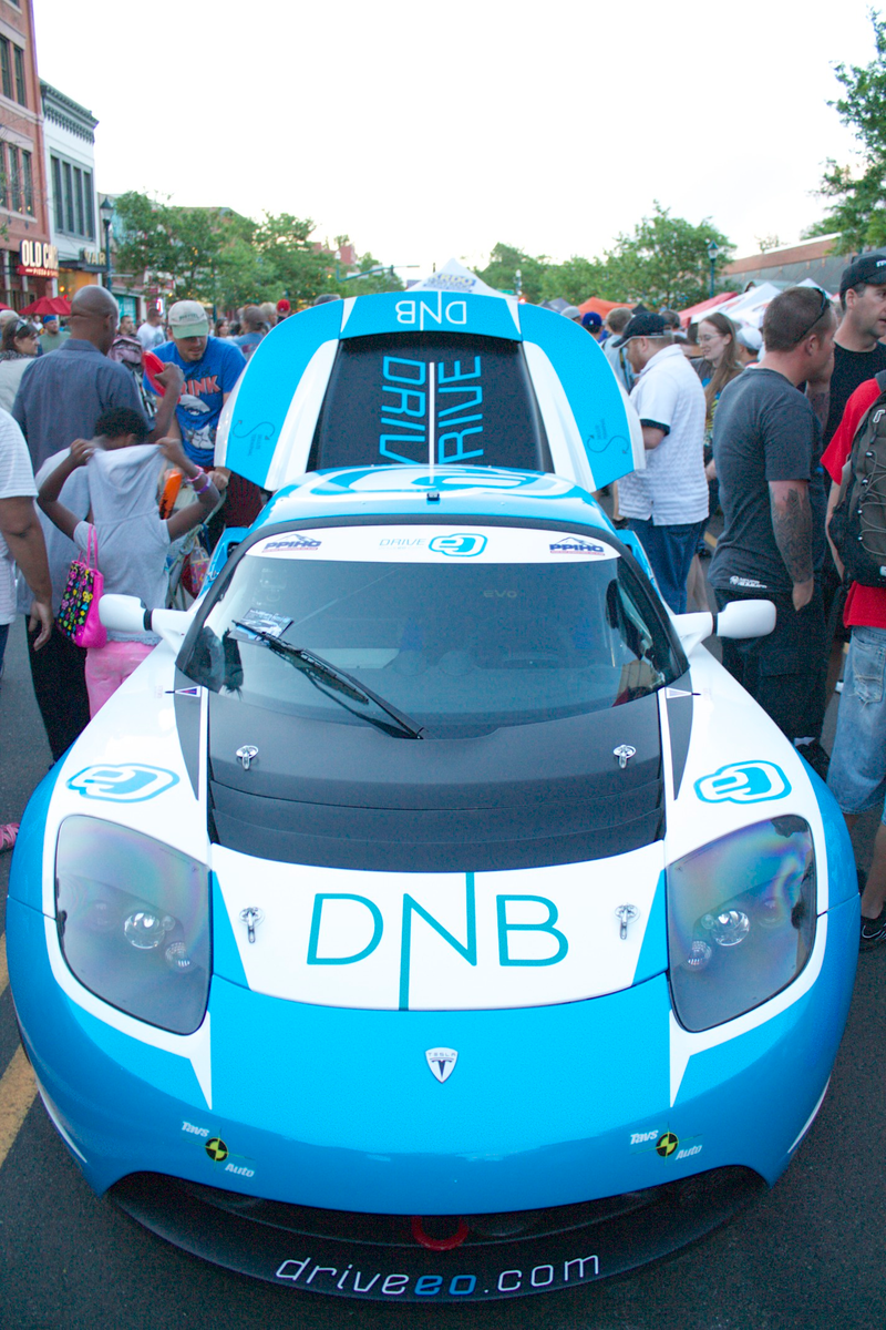Illustration for article titled EVs Racing: Pikes Peak International Hill Climb